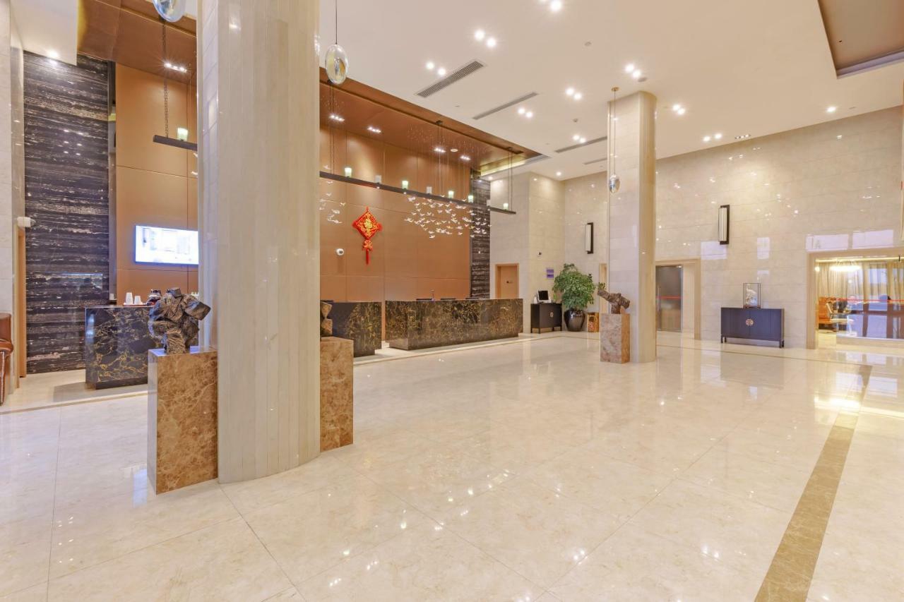 宜尚酒店上海虹桥机场国展中心店 外观 照片